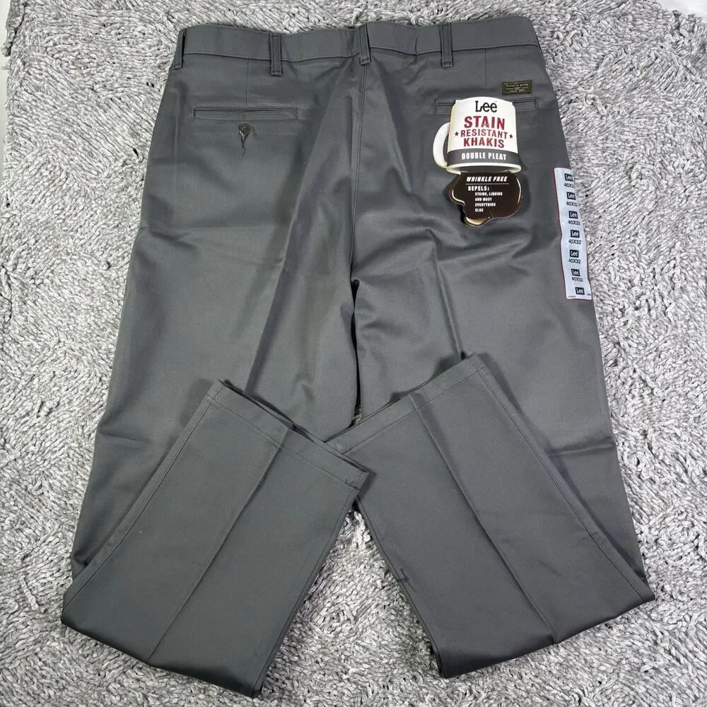 LEE Stain Resistant Khakis Mens 40x32 Gray Double Pleated Wrinkle Free Work NEW